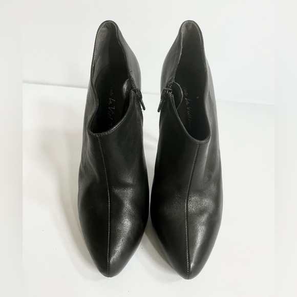 Pour La Victoire Heels Black Booties Boots size 8 - Picture 2 of 7